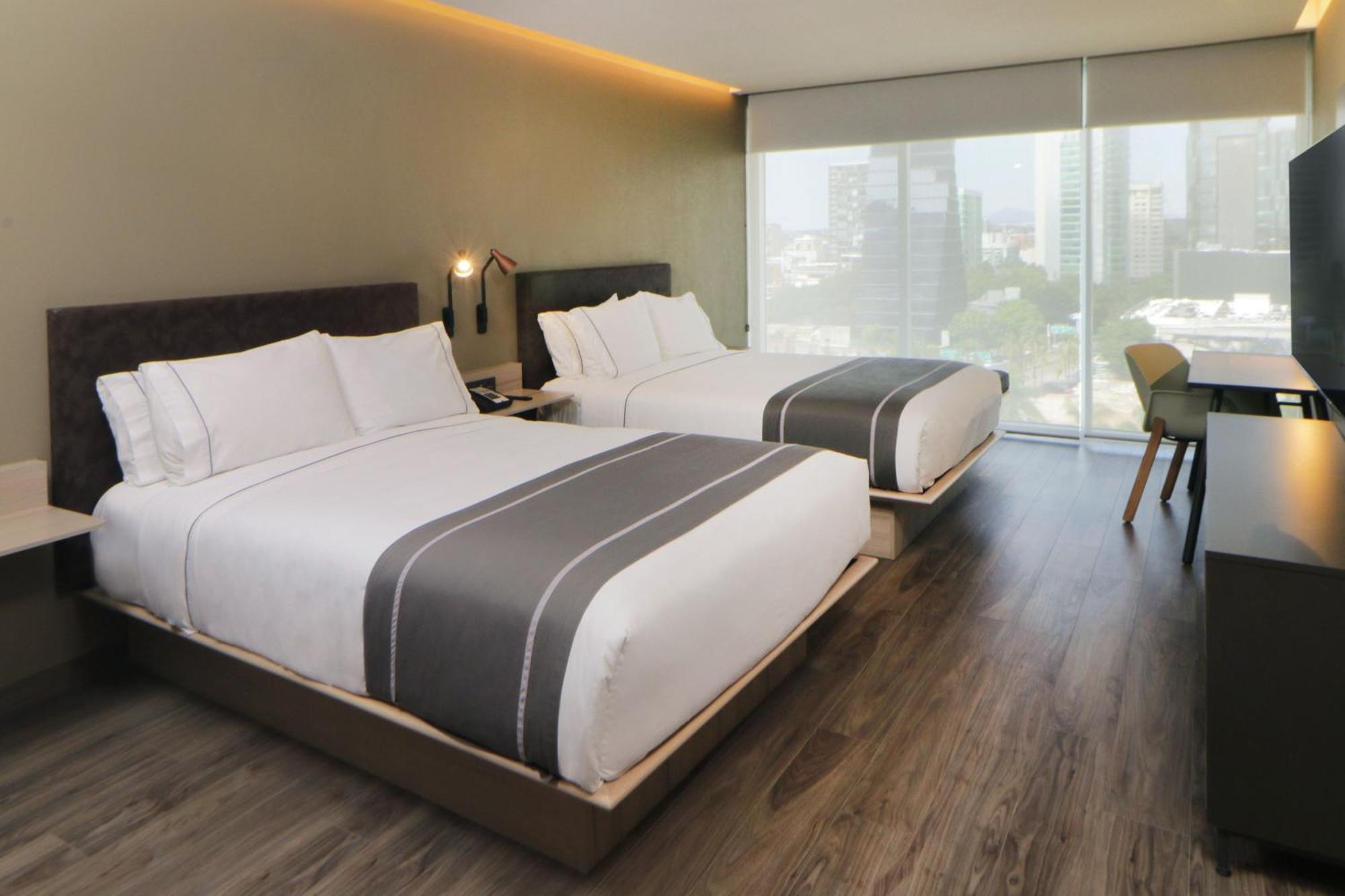 City Express Plus By Marriott Guadalajara Providencia Экстерьер фото