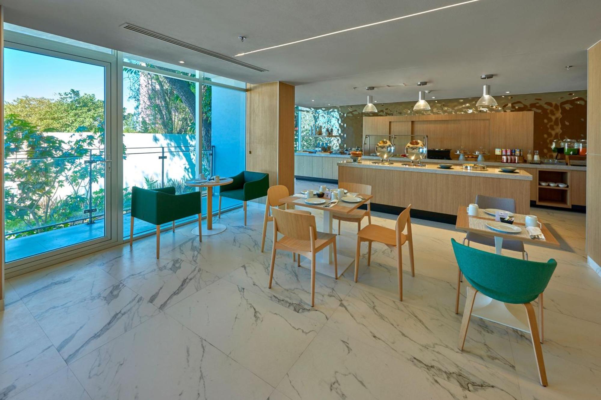 City Express Plus By Marriott Guadalajara Providencia Экстерьер фото