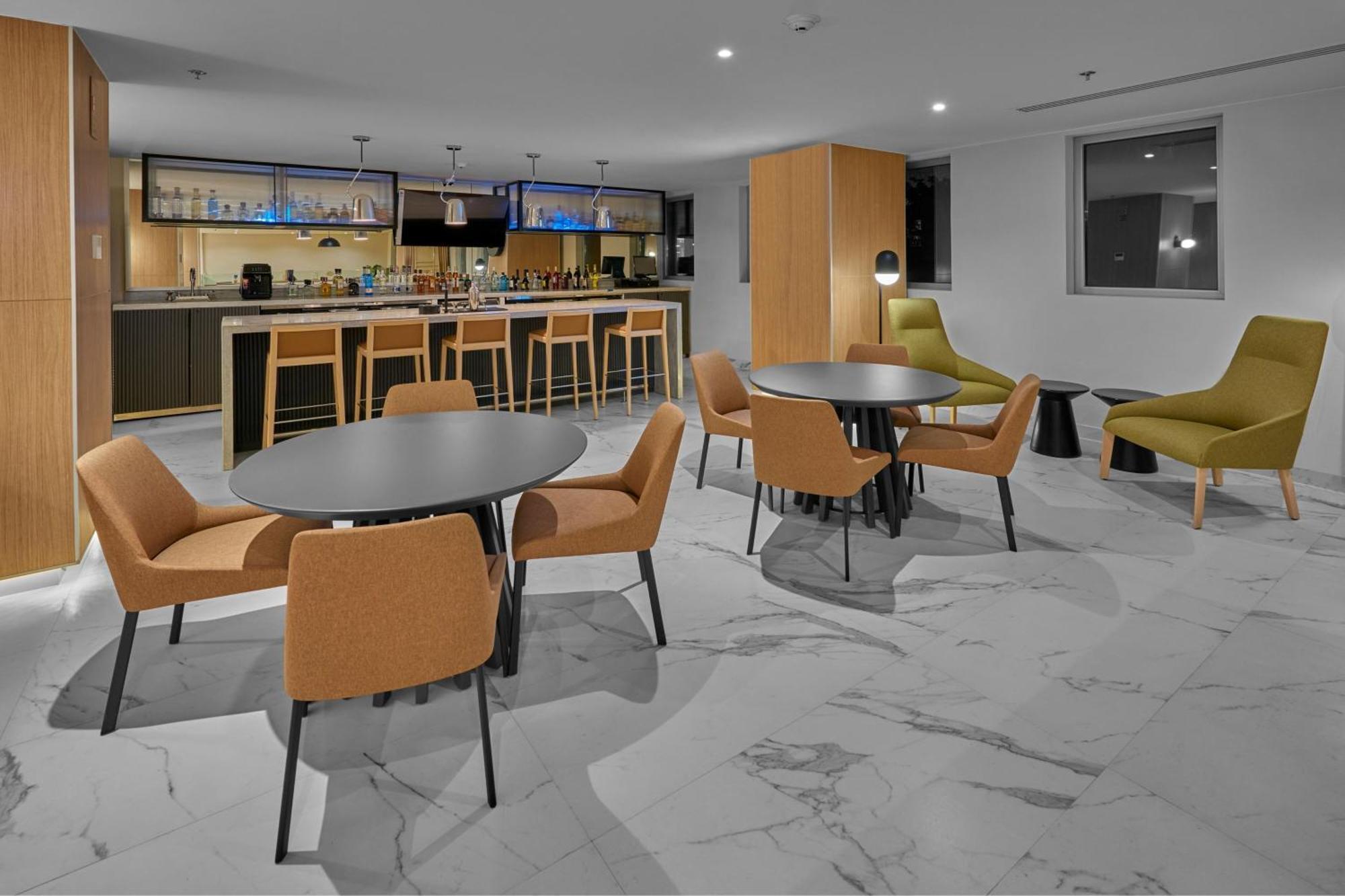 City Express Plus By Marriott Guadalajara Providencia Экстерьер фото