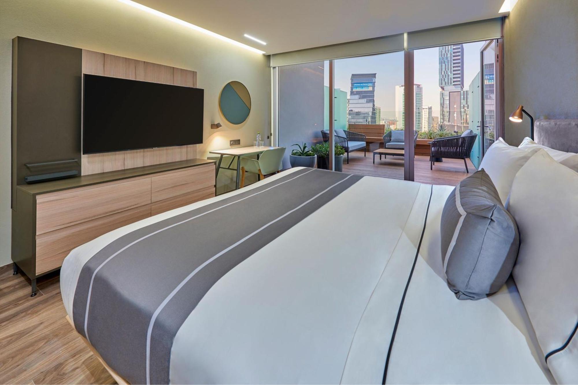 City Express Plus By Marriott Guadalajara Providencia Экстерьер фото
