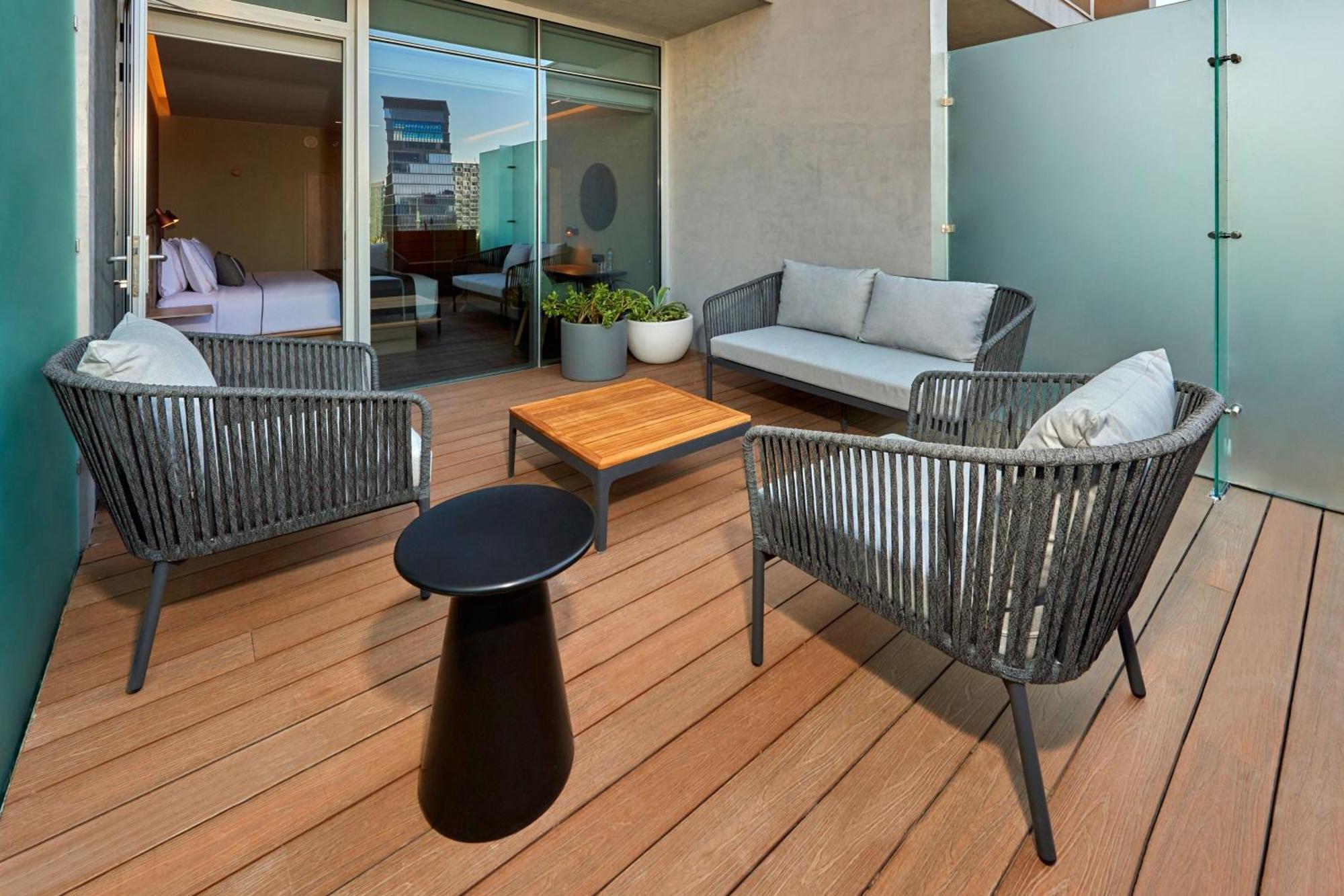 City Express Plus By Marriott Guadalajara Providencia Экстерьер фото