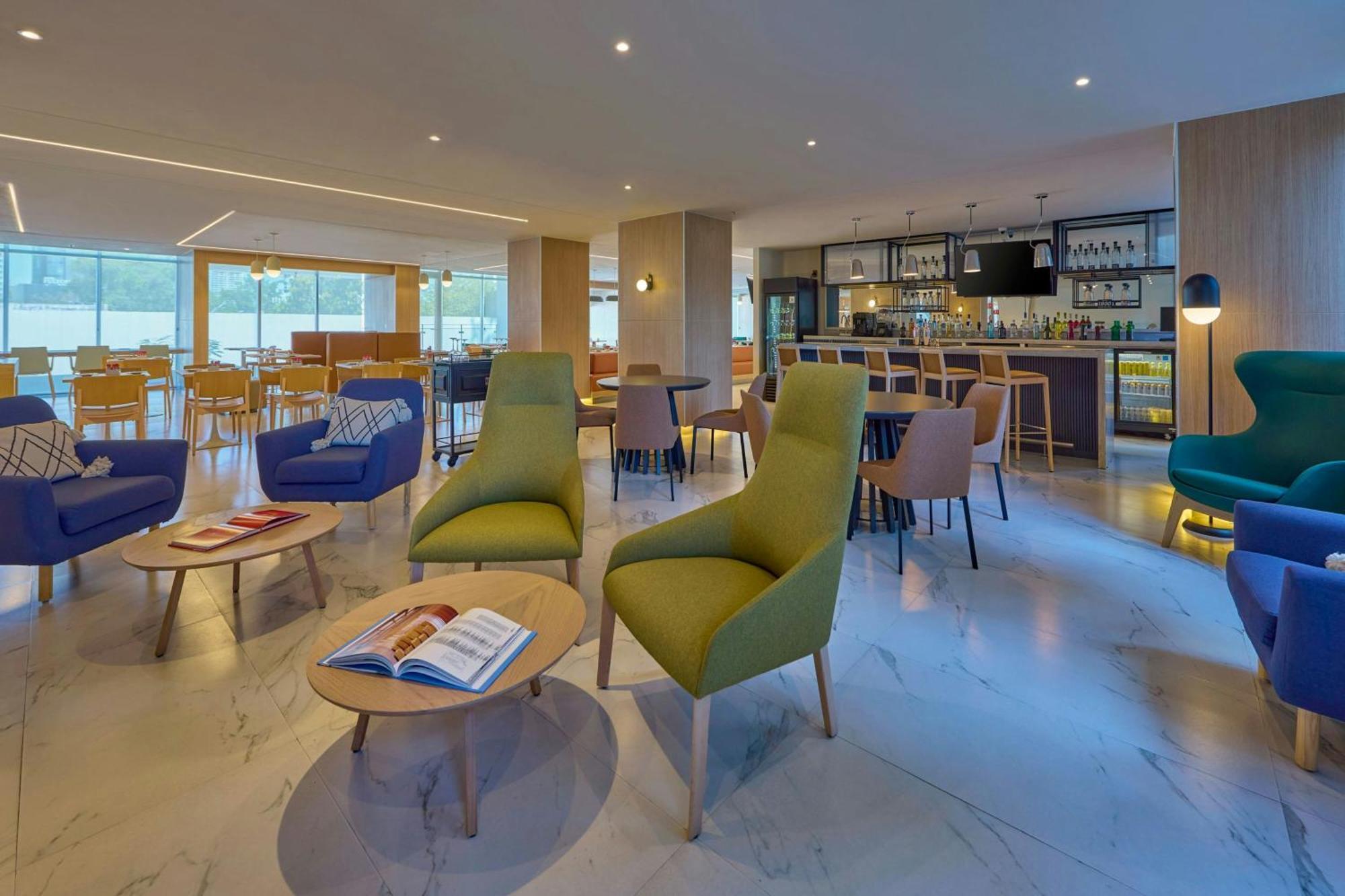 City Express Plus By Marriott Guadalajara Providencia Экстерьер фото